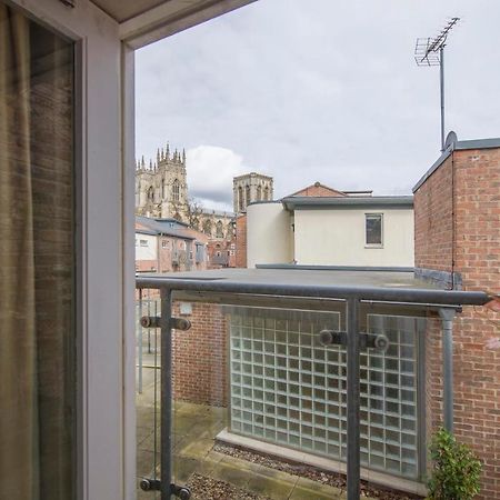 شقة St Helen'S House With Minster Views يورك المظهر الخارجي الصورة