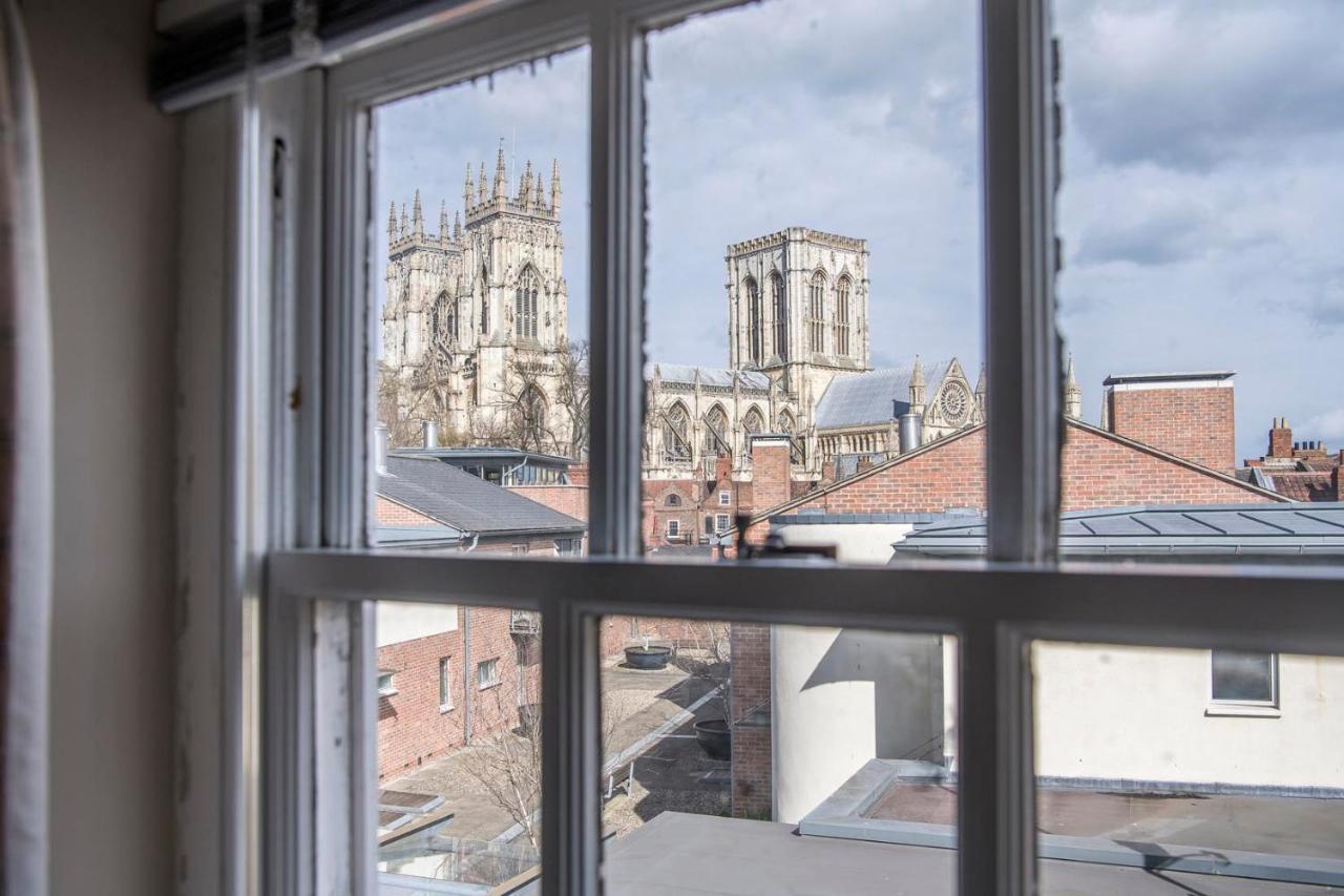 شقة St Helen'S House With Minster Views يورك المظهر الخارجي الصورة