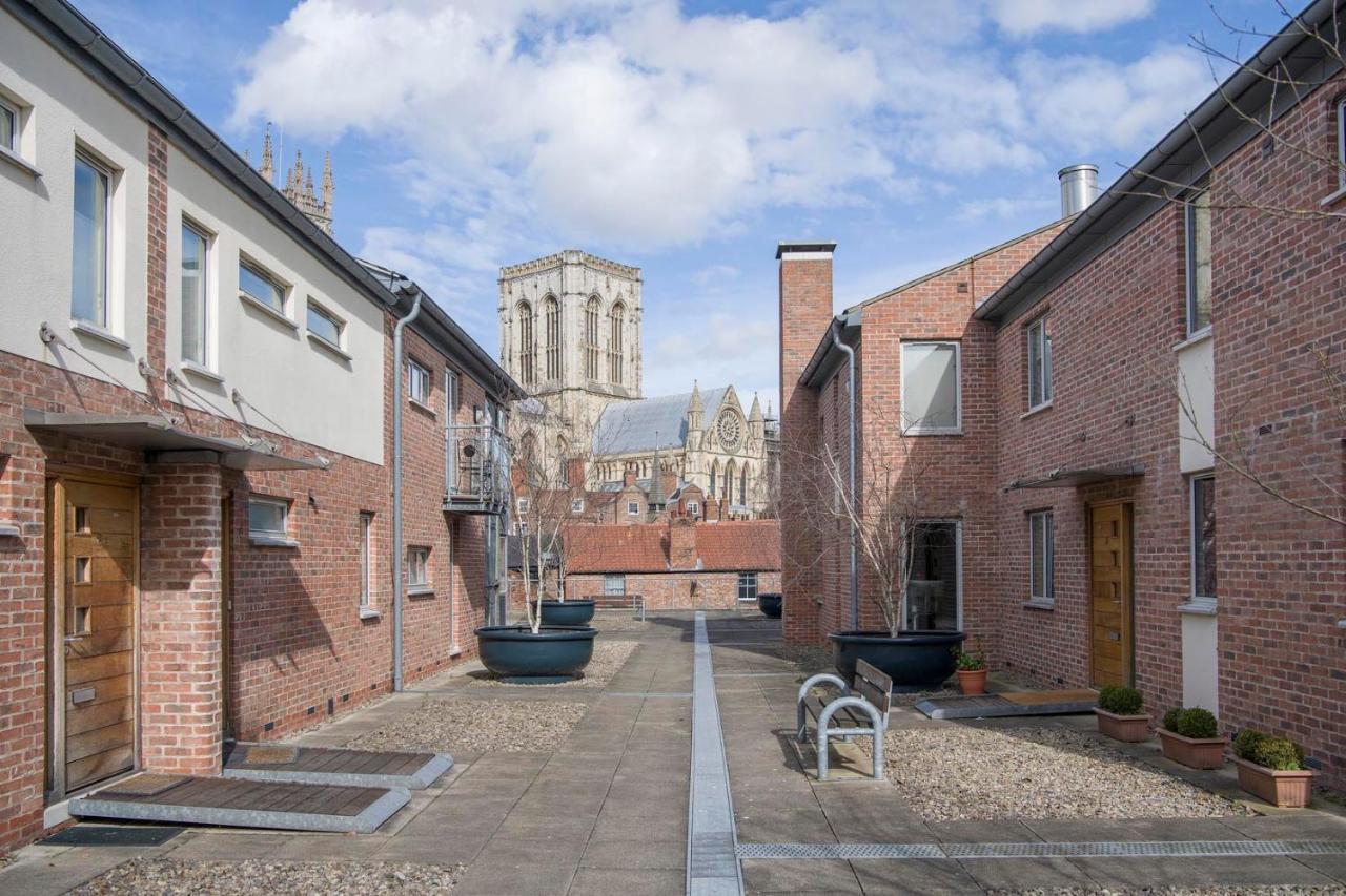 شقة St Helen'S House With Minster Views يورك المظهر الخارجي الصورة