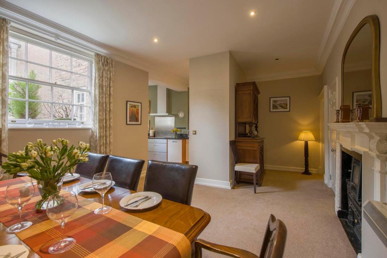 شقة St Helen'S House With Minster Views يورك المظهر الخارجي الصورة